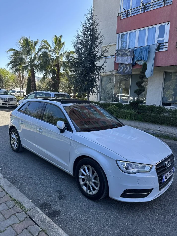 Tirane, shes makine Audi a3 Nafte, e bardhë automatik Kondicioner 10.900 €