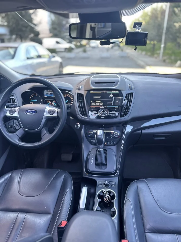 Tirane, shes SUV | Xhip Ford Kuga Nafte, e zeze automatik Kondicioner 12.700 €