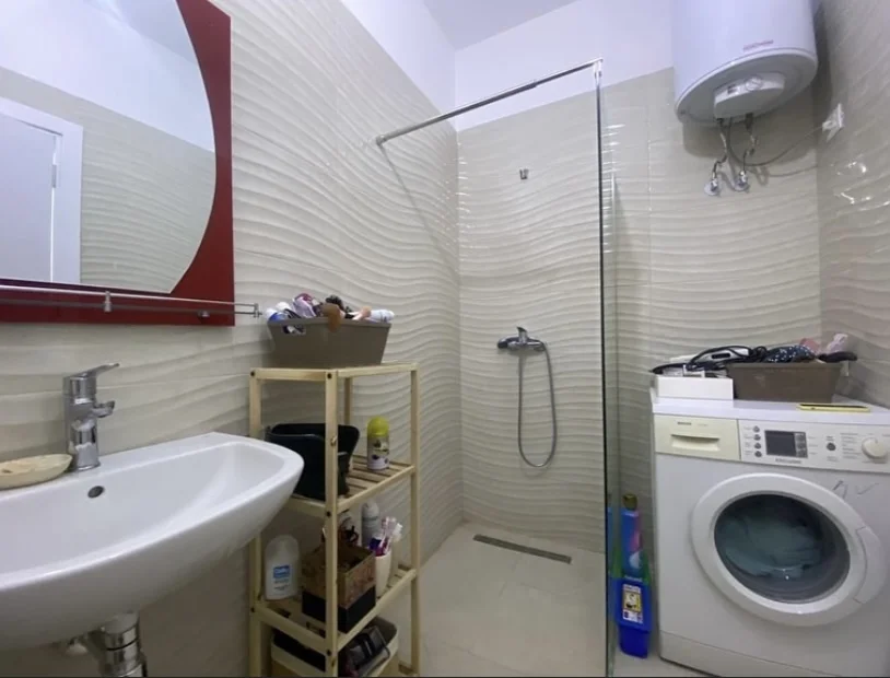 Tirane, jepet me qera apartament 1+1 Kati 11, 78 m² 550 € (Rruga E Dibres)