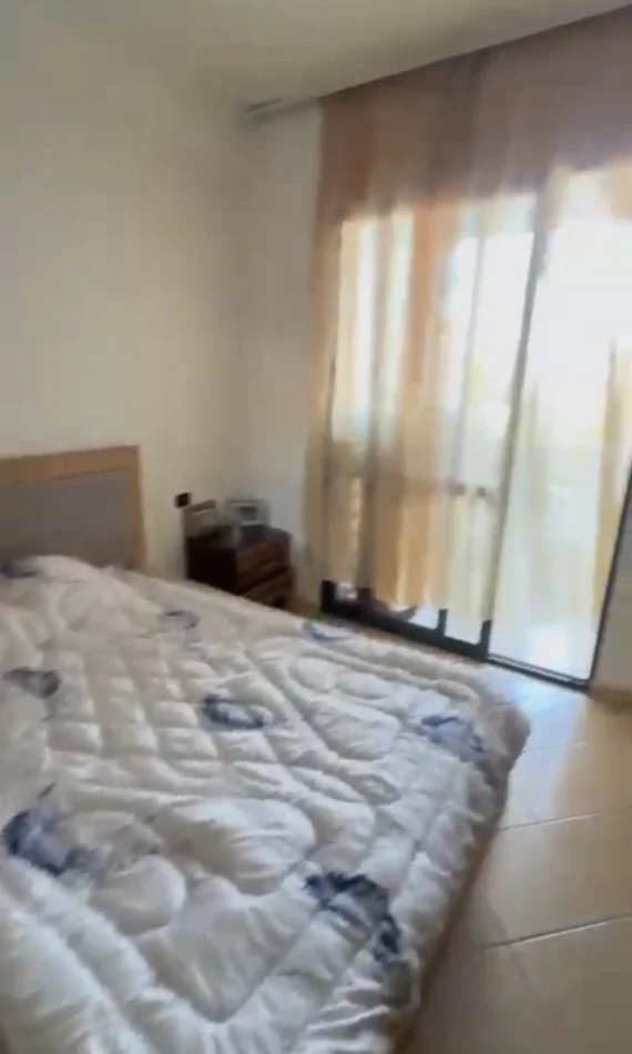 Tirane, jepet me qera apartament 2+1+Ballkon Kati 4, 90 m² 350 € (Yzberisht te Nela 6)