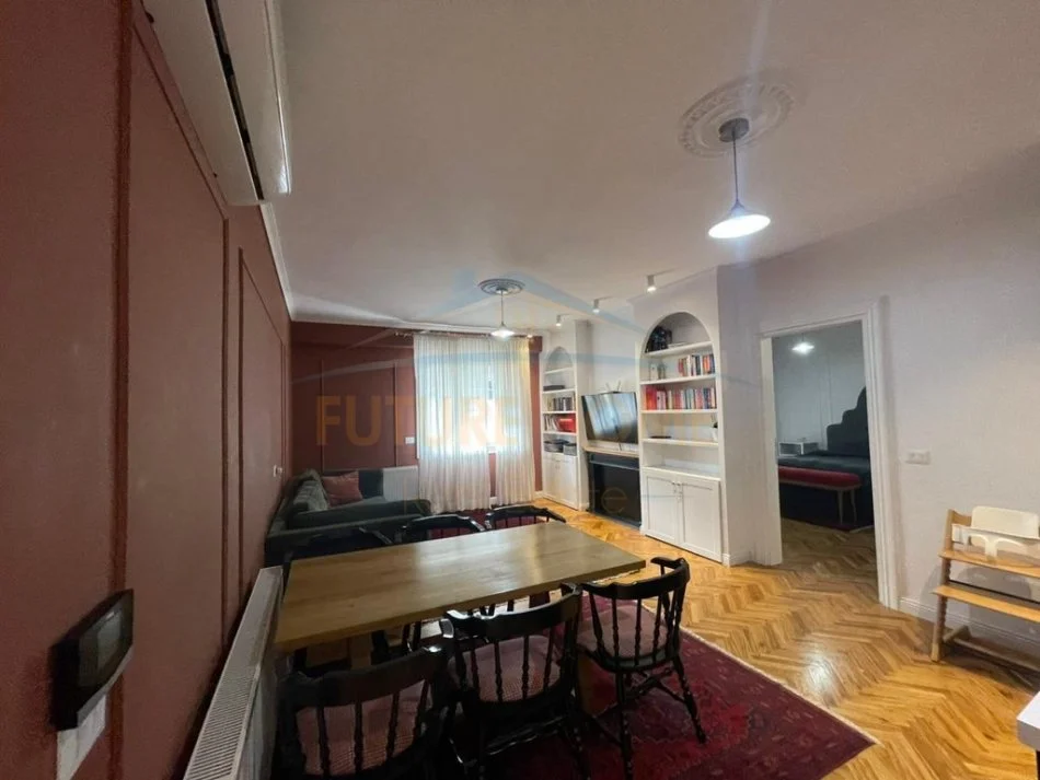 Tirane, shitet apartament 2+1+2+post parkimi Kati 6, 113 m² 255.000 € (21 Dhjetori)