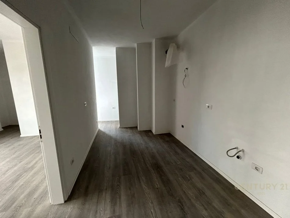Tirane, shitet garsonier Kati 3, 56 m² 105.000 € (Qemal Stafa)