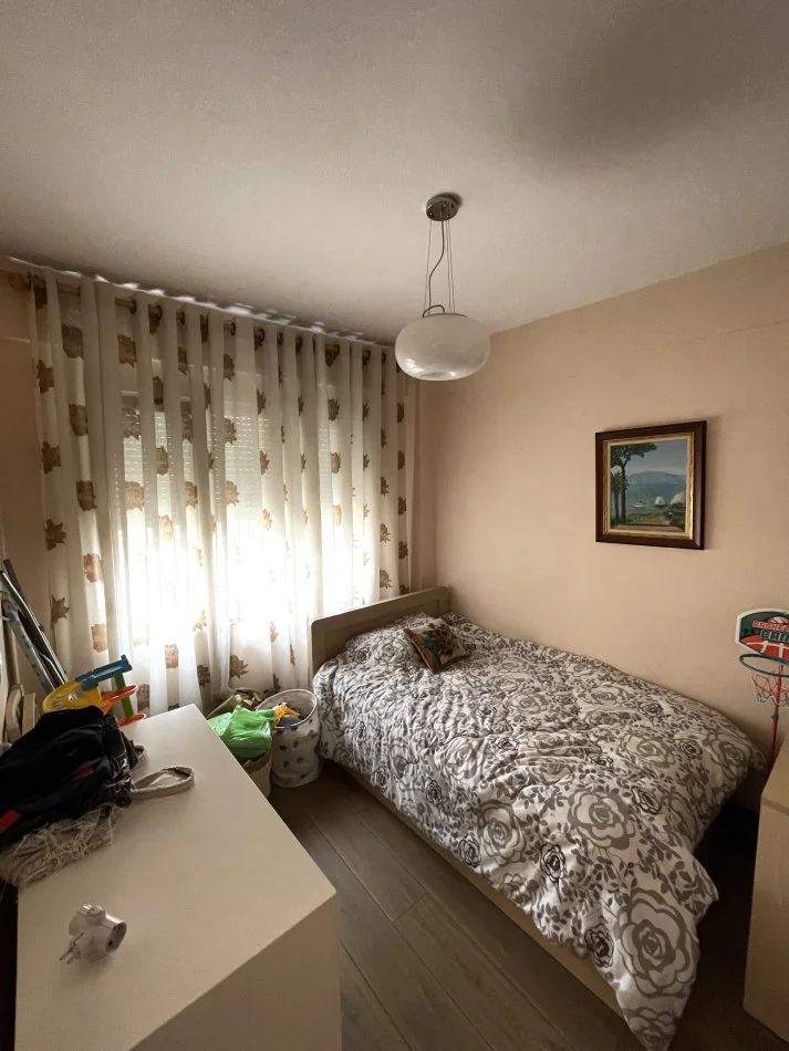 Tirane, jepet me qera apartament 2+1+Aneks+Ballkon , 80 m² 800 € (Myslym Shyri)