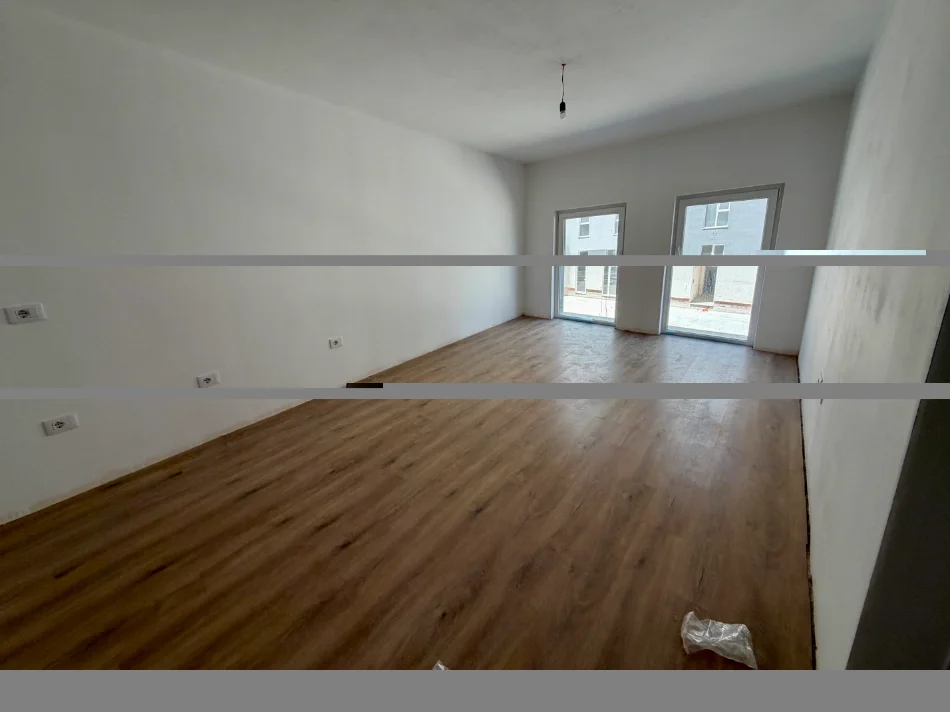 Shitet Apartament 2+1+2 te Caza Italia