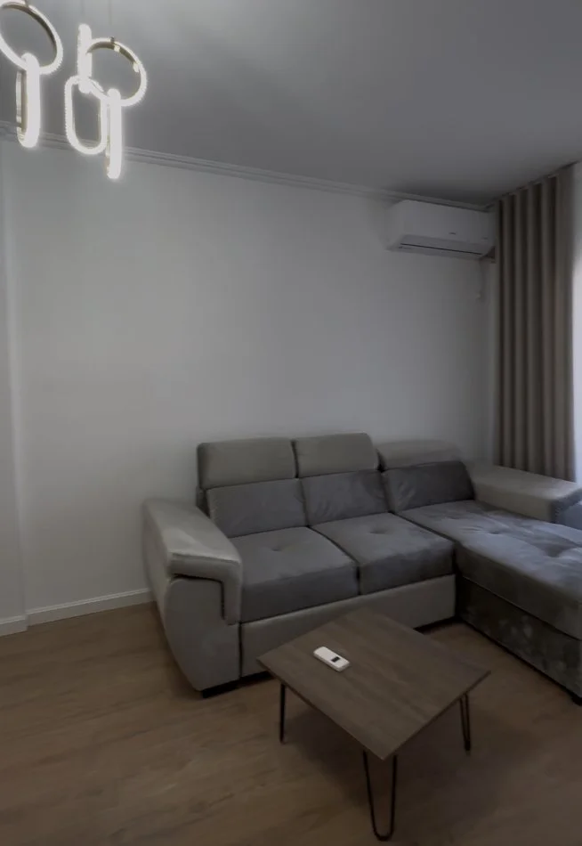 Tirane, jepet me qera apartament 1+1+Ballkon Kati 3, 55 m² 500 € (Ndre Mjeda)