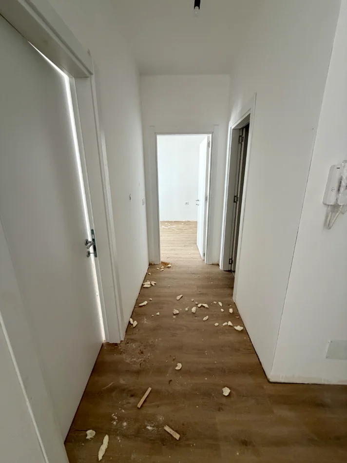 Shitet Apartament 2+1+2 te Caza Italia