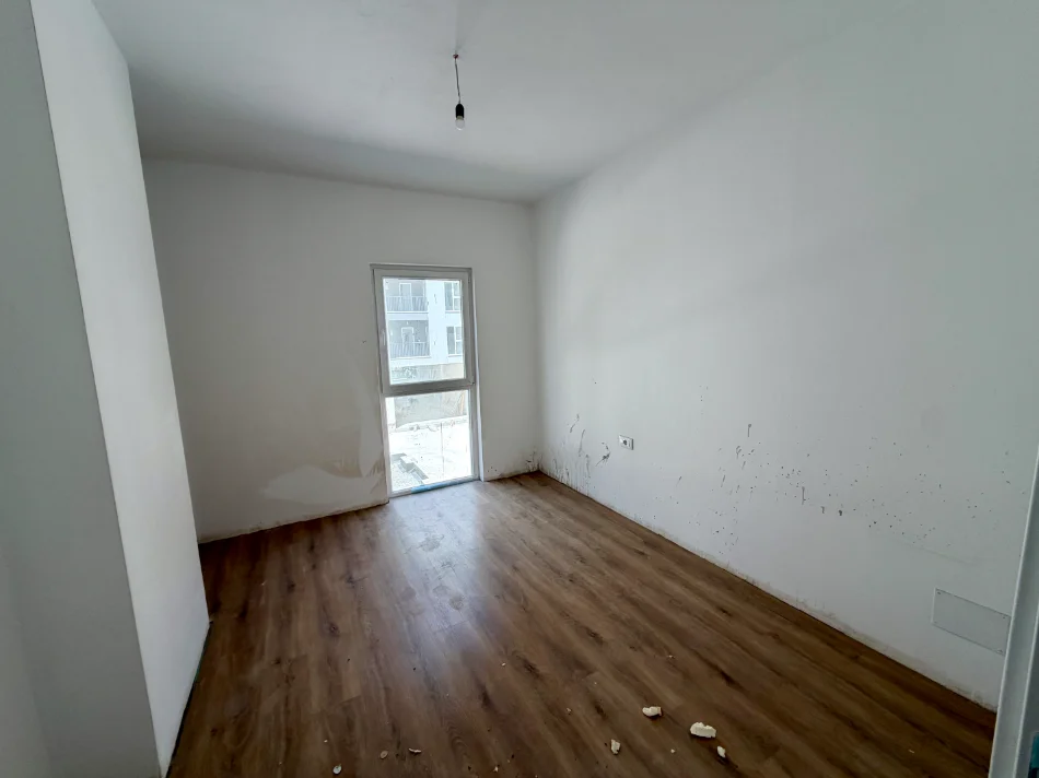 Shitet Apartament 2+1+2 te Caza Italia