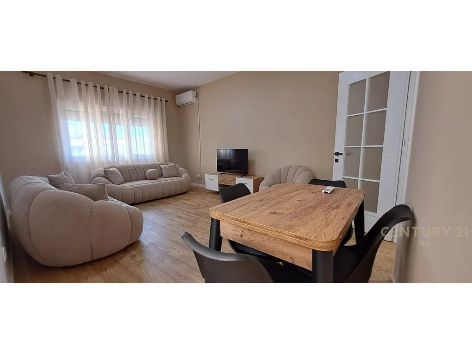 Tirane, jepet me qera apartament 2+1 Kati 4, 93 m² (Brryli)