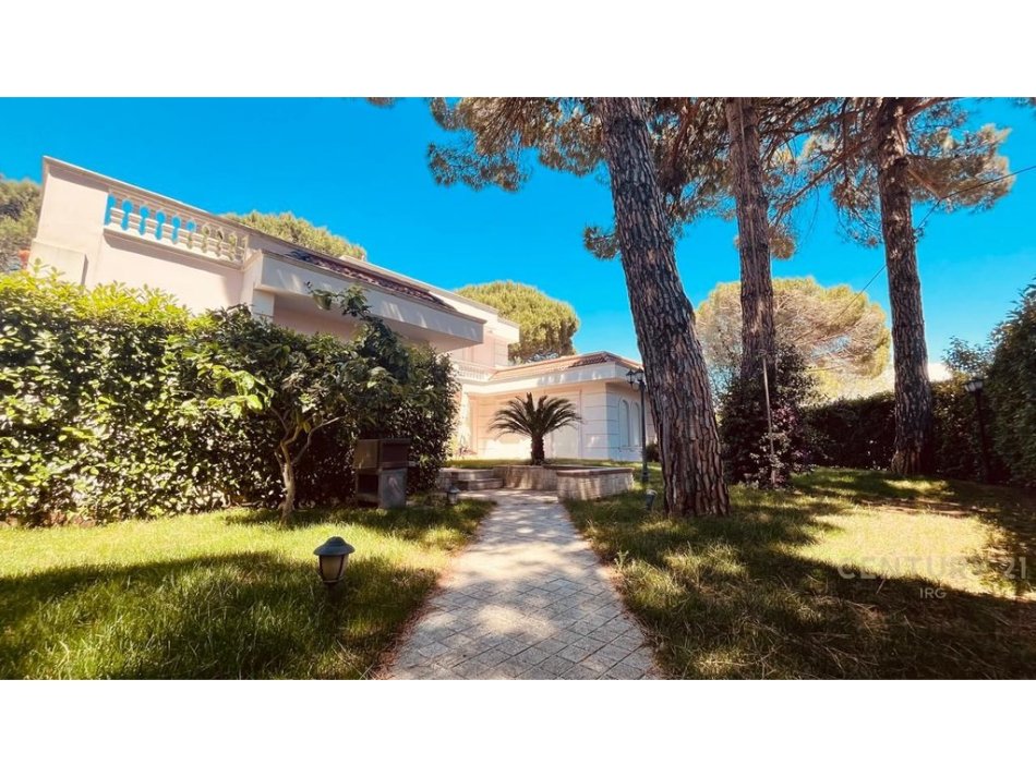 Gjiri Lalezit | Hamallaj, shitet Vile 1 Katshe , 415 m² (Gjiri Lalezit)