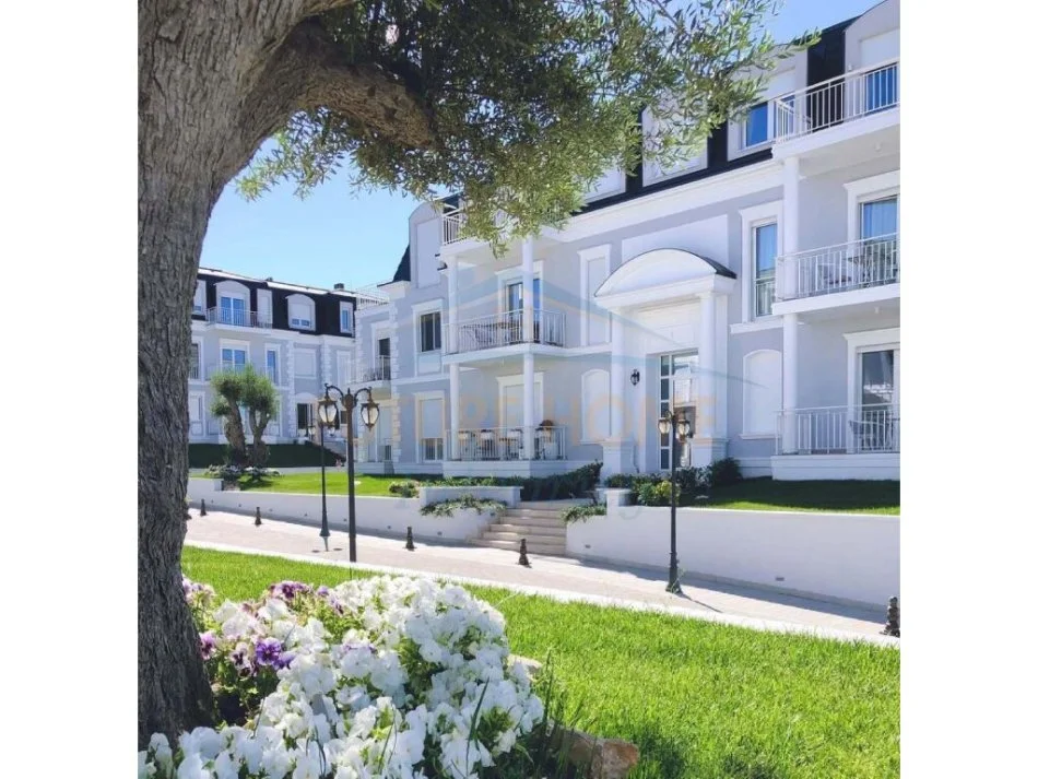 Tirane, jepet me qera apartament 2+1+Ballkon Kati 3, 140 m² 1.500 € (Joy Residence)