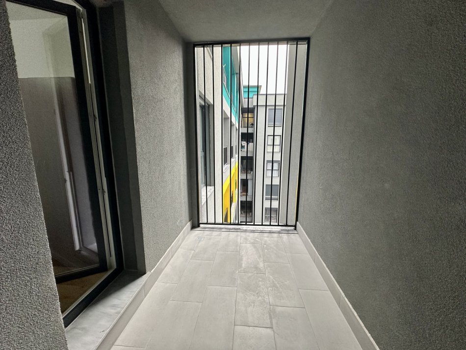 Tirane, jepet me qera apartament 2+1+Ballkon , 74 m² 500 € (Rruga Jodan Misja)