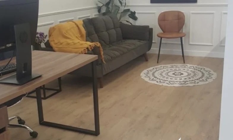 Tirane, jepet me qera zyre , 43 m² 400 € (Rruga e Kavajes Tirane, Shqiperia)