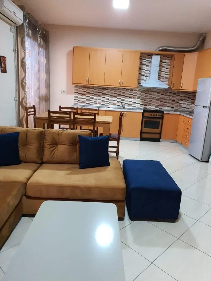 Tirane, shitet apartament 2+1+Aneks+Ballkon Kati 6, 116 m² 250.015 € (Rruga e Kavajes)