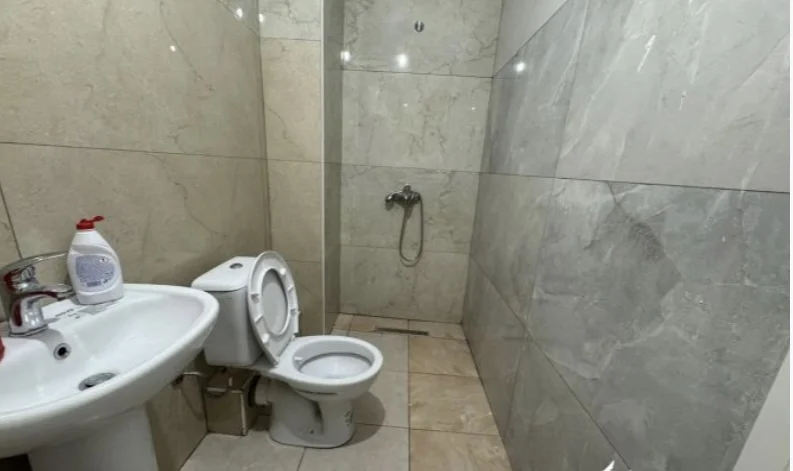 Tirane, shitet apartament 1+1 Kati 3, 44 m² 67.000 € (Fratari astir)