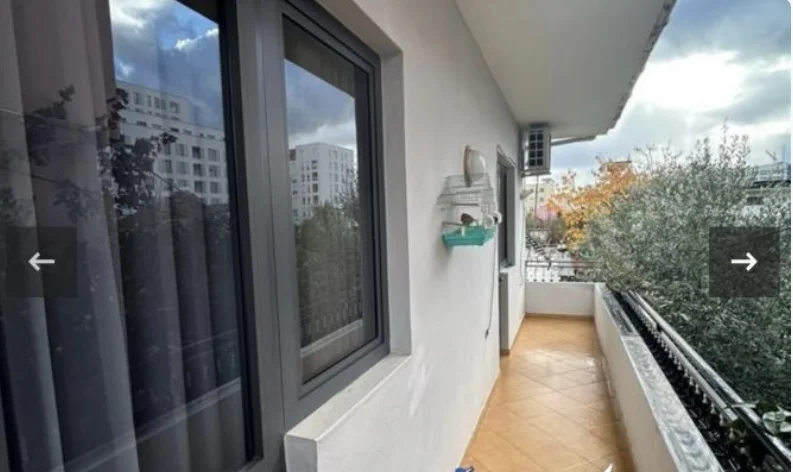 Tirane, jepet me qera apartament 2+1 Kati 2, 100 m² 50.000 € (Rruga Persefoni Kokedhima)