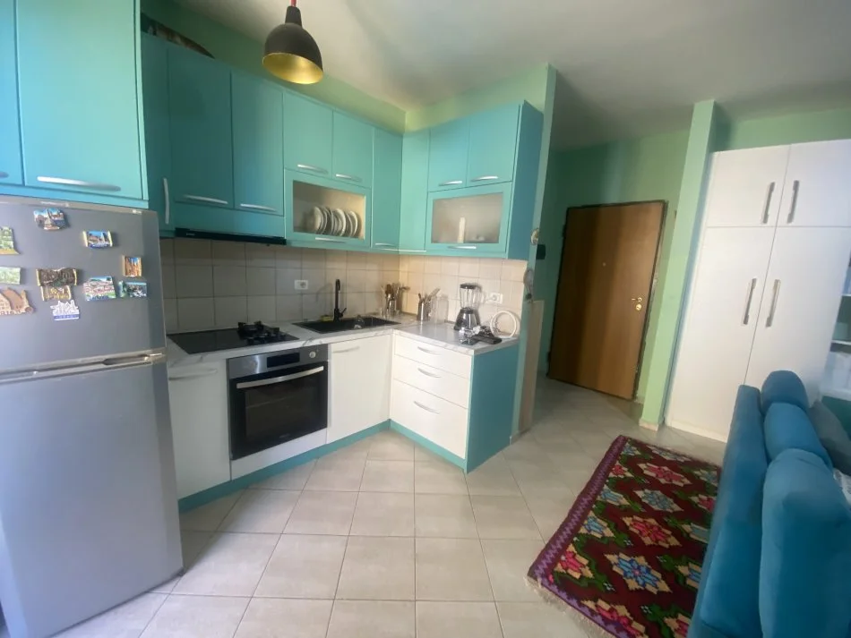 Tirane, shes apartament 2+1+Ballkon , 97 m² 144.000 € 