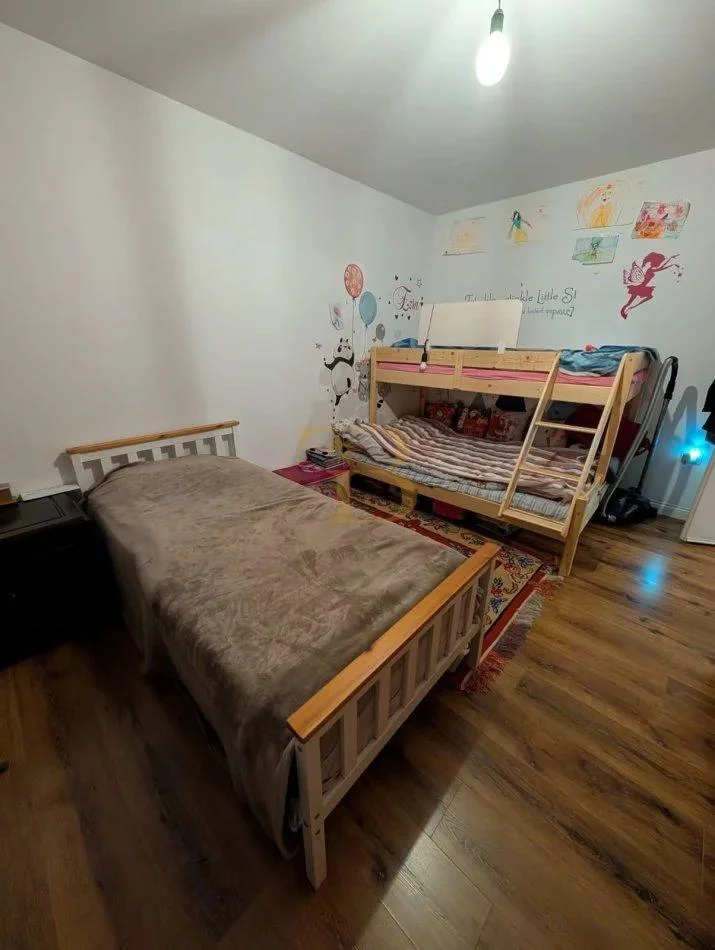 Tirane, shitet apartament 1+1 Kati 3, 75 m² 165.000 € 