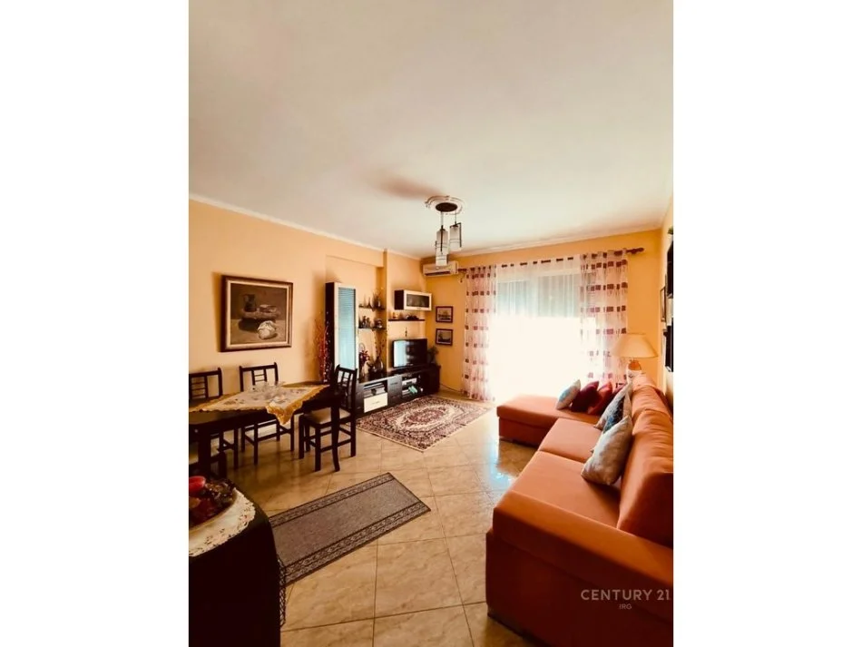 Tirane, jepet me qera apartament 1+1 Kati 3, 63 m² 450 € (Rruga Babe Rexha)