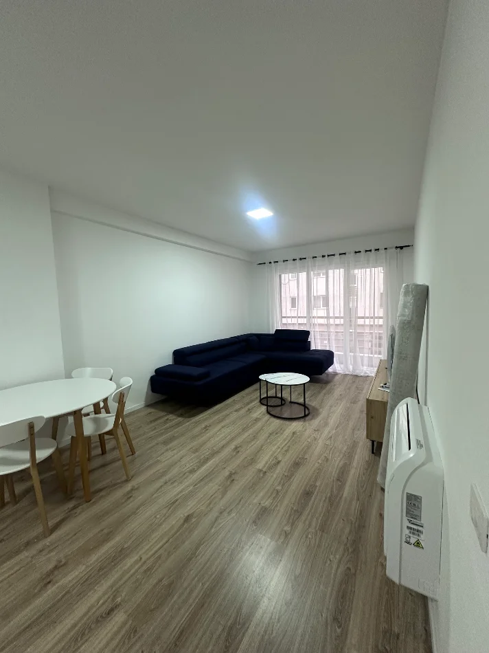 Tirane, jepet me qera apartament 1+1+Ballkon Kati 1, 570 € (Rruga dritan hoxha)