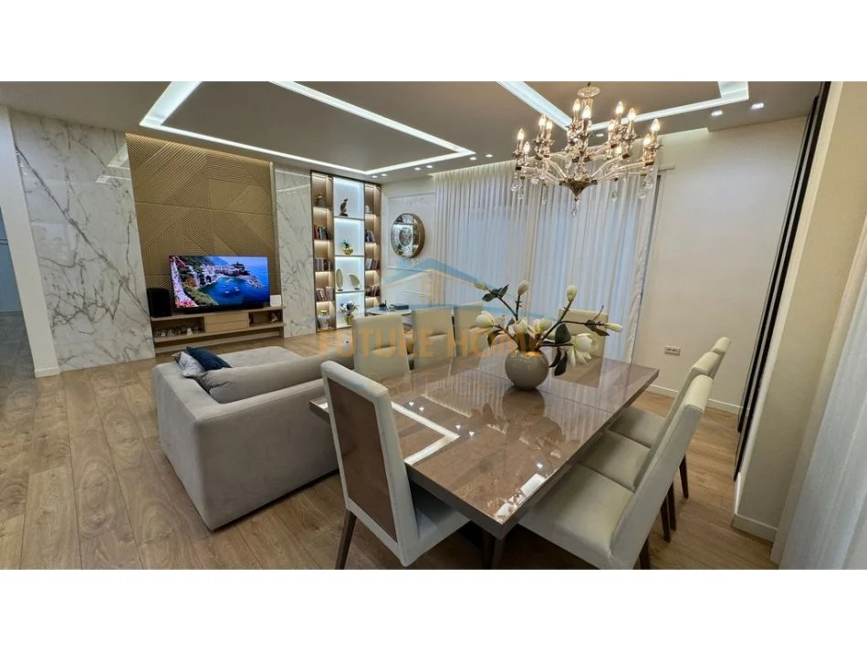 Shqiperi, shitet apartament+verande | Penthouse 3+1+Ballkon Kati 3, 210 m² 445.000 € (Kopshti Zologjik)