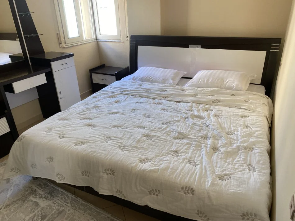 Tirane, shitet apartament 1+1+Ballkon , 60 m² 113.000 € (Rruga peti)