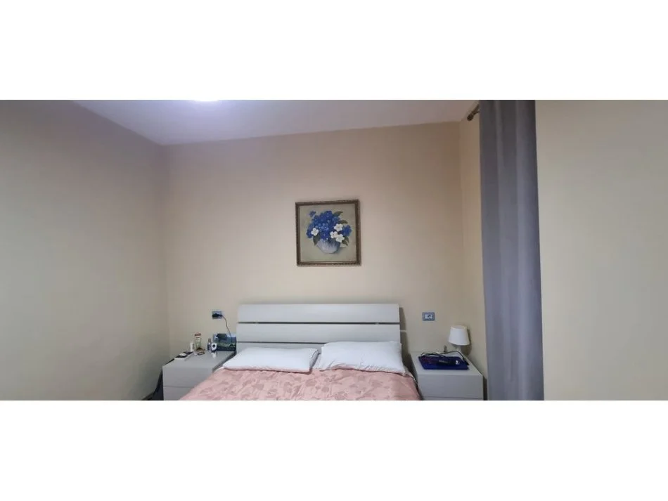 Tirane, shitet apartament 1+1+Ballkon Kati 3, 62 m² 135.000 € (Bulevardi zhan d’ark)
