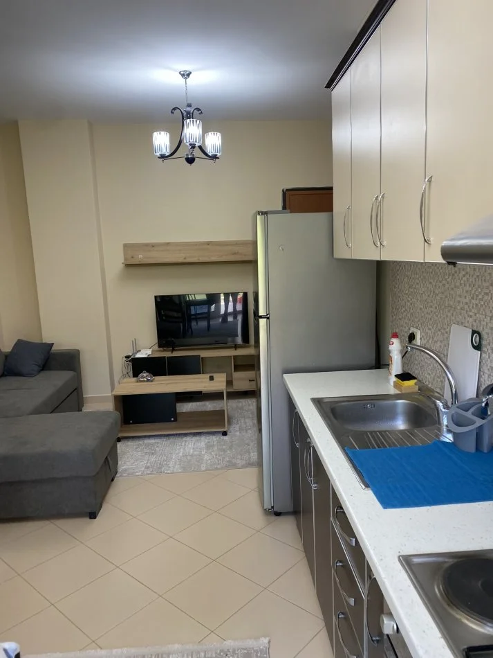 Tirane, shitet apartament 1+1+Ballkon , 60 m² 113.000 € (Rruga peti)