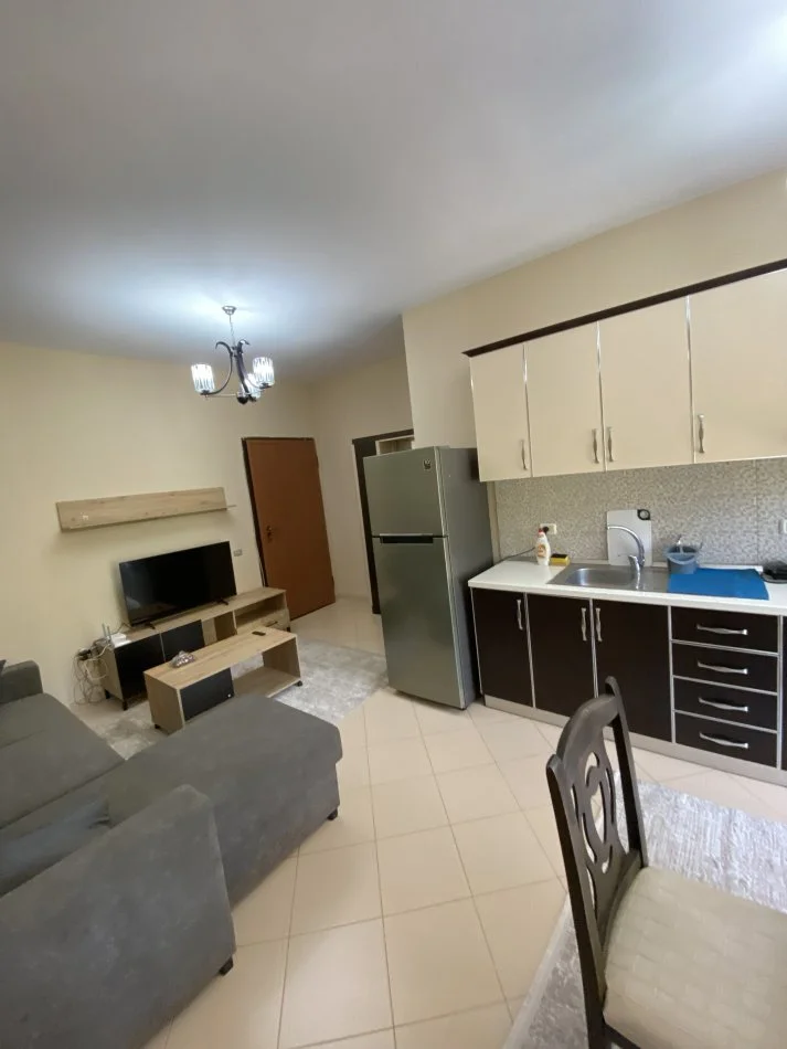 Tirane, shitet apartament 1+1+Ballkon , 60 m² 113.000 € (Rruga peti)