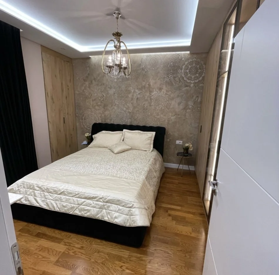 Tirane, jepet me qera apartament 1+1 Kati 6, 50 m² 700 € (Ish blloku)