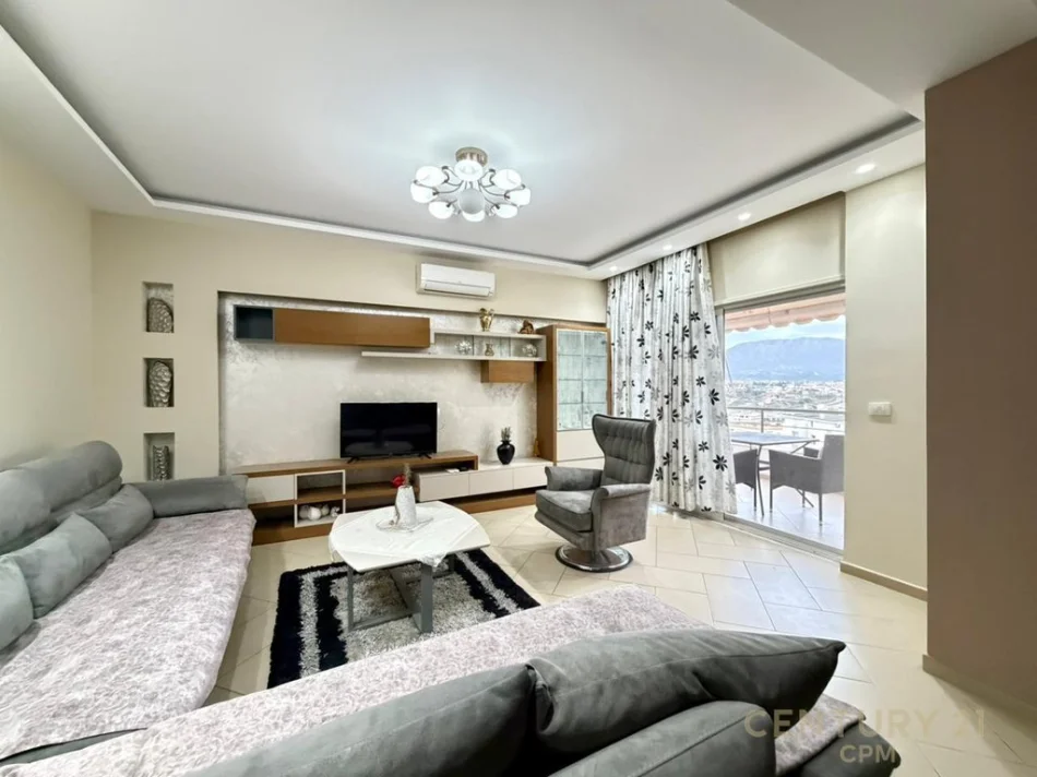 Tirane, jepet me qera apartament 2+1+Ballkon , 100 m² 650 € 