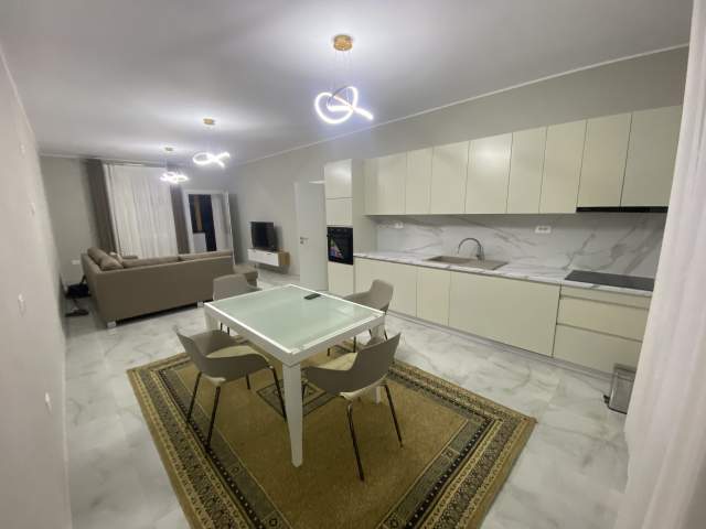 Tirane, jepet me qera shtepi 2+1+A+BLK Kati 1, 90 m² 1.000 Euro (Vilat Gjermane)