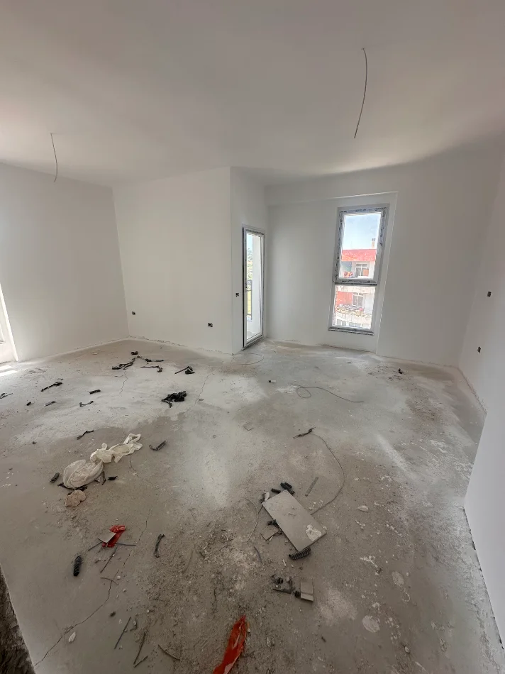 Tirane, shitet apartament 2+1+Ballkon Kati 7, 92 m² 133.500 € (Aos construcion)