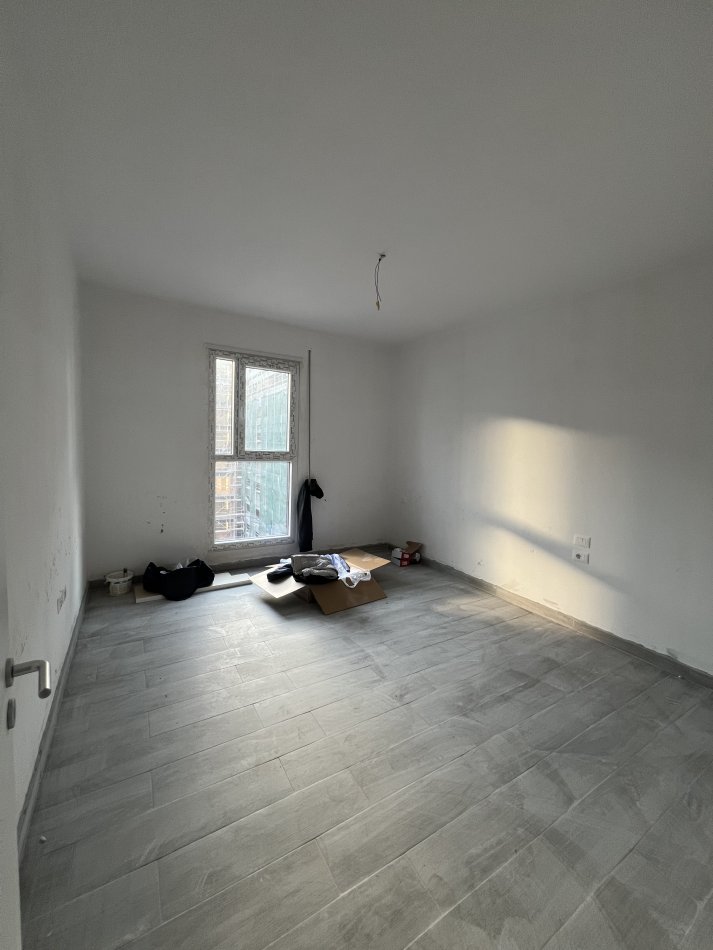 Tirane, jepet me qera apartament 1+1+Ballkon, Kati 5, 70 m² 380 € (Don Bosko)