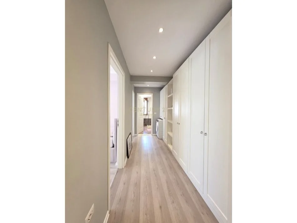 Tirane, jepet me qera apartament 2+1 Kati 6, 120 m² 1.500 € 