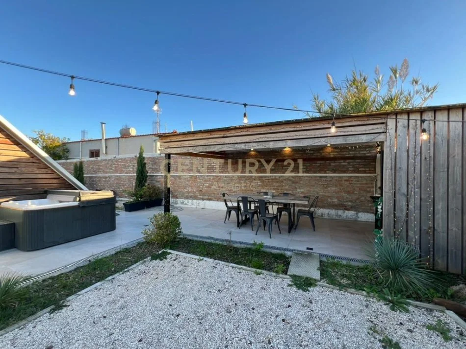 Durres, shitet Vile 2 Katshe Kati 2, 400 m² 165.000 € (Shkallnur , Durres)