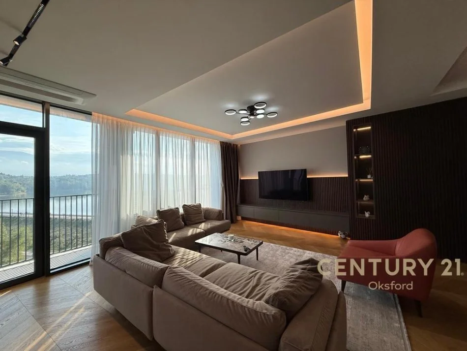 Tirane, jap me qera apartament 2+1 Kati 6, 133 m² 3.000 € 