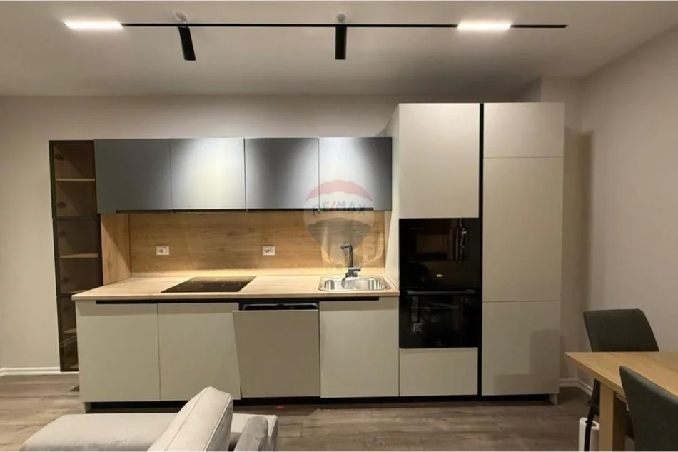 Tirane, shitet apartament 1+1+Ballkon , 74 m² 185.000 € (Komuna e Parisit)