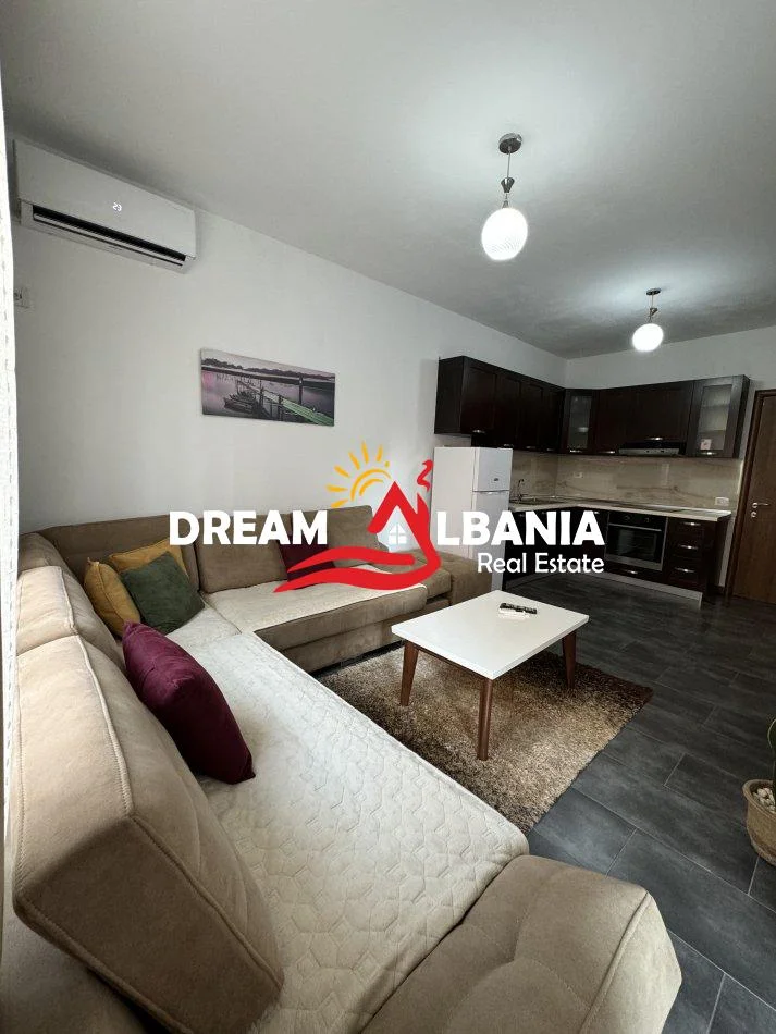 Shqiperi, jepet me qera apartament 2+1 Kati 1, 85 m² 540 € (Astir)