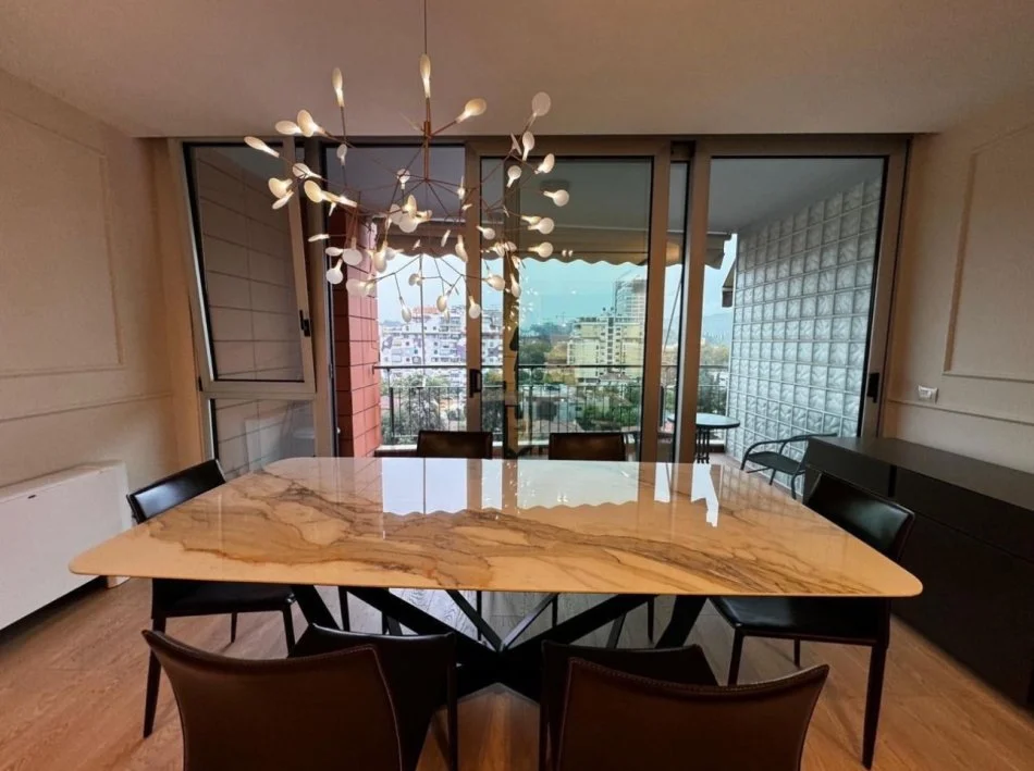 Tirane, jepet me qera apartament , 125 m² 1.400 € 