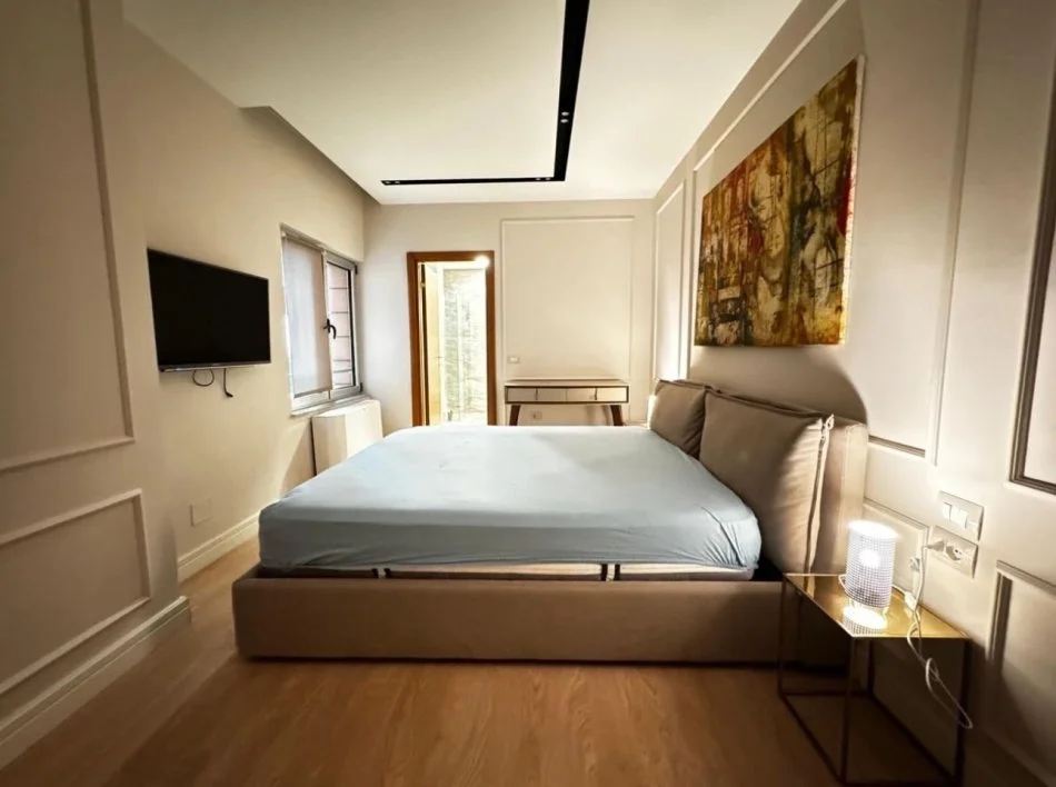 Tirane, jepet me qera apartament , 125 m² 1.400 € 