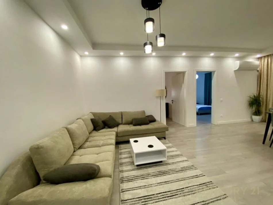 Tirane, jepet me qera apartament 2+1 Kati 9, 90 m² 900 € 