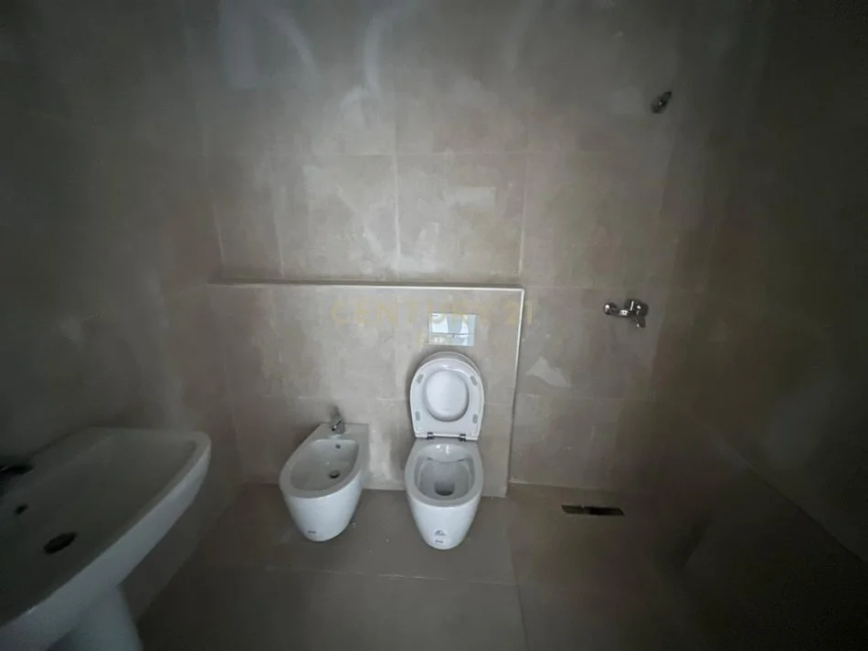 Durres, shitet apartament 1+1 Kati 3, 72 m² 68.500 € (Golem , Rezidenca Eon)