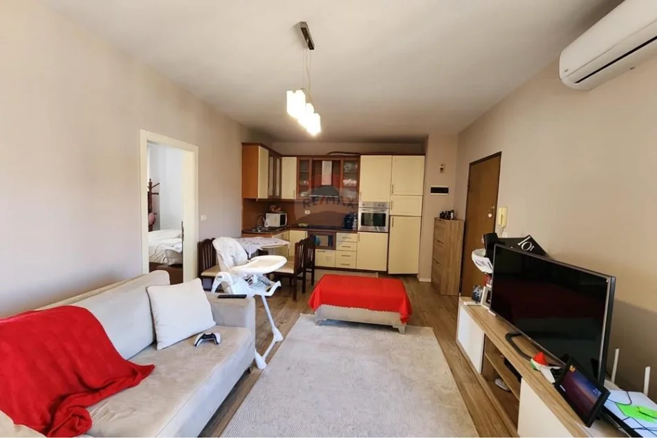 Tirane, shitet apartament 2+1+Ballkon , 74 m² 162.500 € (Perball Deliorgjit)