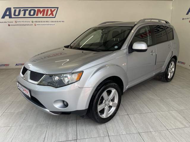 Tirane, shes xhip Mitsubishi outlander Viti 2009, 6.900 Euro