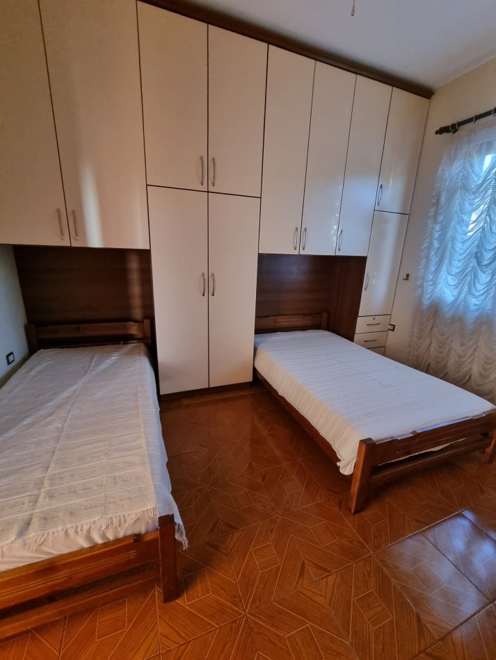 Kurbin, shitet nga Pronari, pa-komision Vile 2 Katshe , 270 m² 160.000 € (Lagje Nr 2 shpia private, Lac)