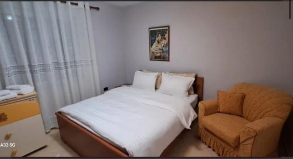 Tirane, jepet me qera apartament 1+1 Kati 2, 70 m² 350 € 