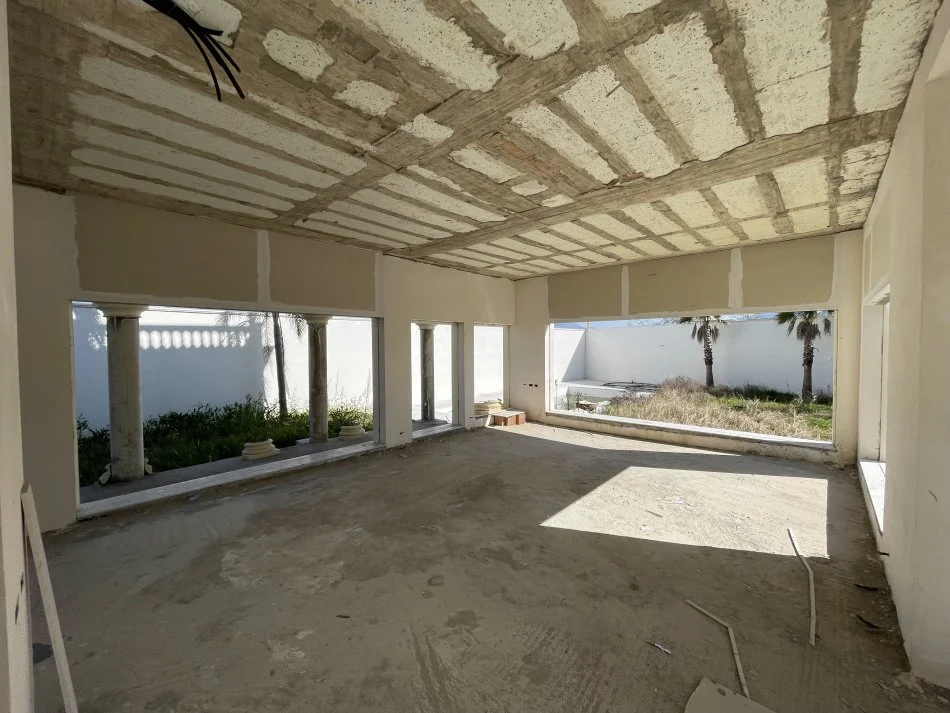 Tirane, shes Vile 2 Katshe Kati 0, 800 m² 800.000 € (Mjull Bathore -TEG)