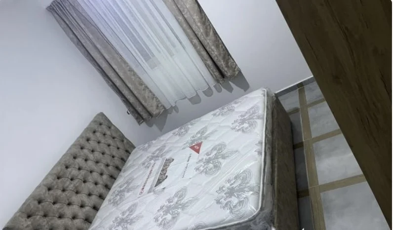 Tirane, jepet me qera apartament 1+1 , 70 m² 35.000 € (Tom doshi shkoze)