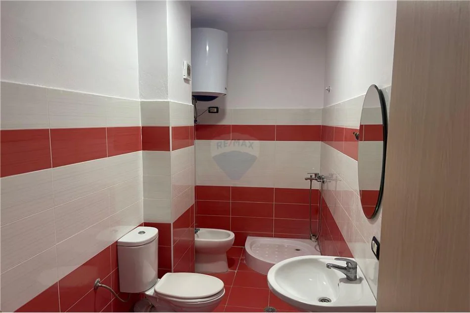 Tirane, jap me qera apartament 2+1 Kati 7, 100 m² 500 € (Astir)