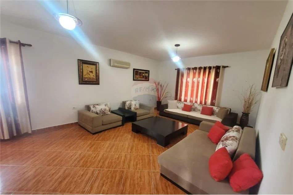 Tirane, jepet me qera 1+1 , 120 m² 350 € (Rruga Korabi - Don Bosko - Jordan Misja, Shqipëri)